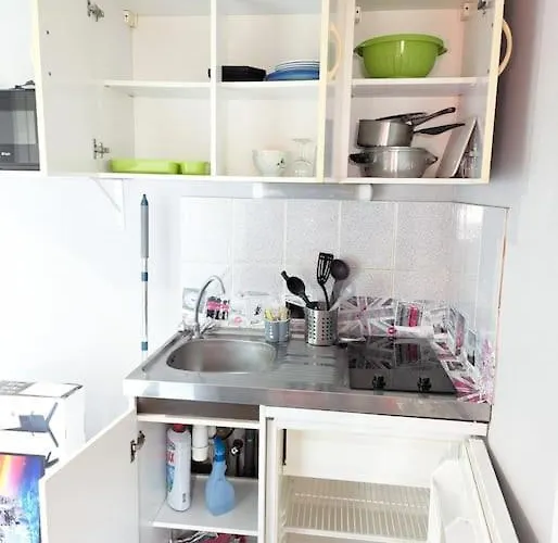 Apartment Studio 6 Acces Gare De Et Centre A Pieds *