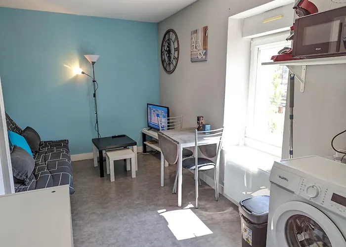 Studio 6 Acces Gare De Et Centre A Pieds * Poitiers